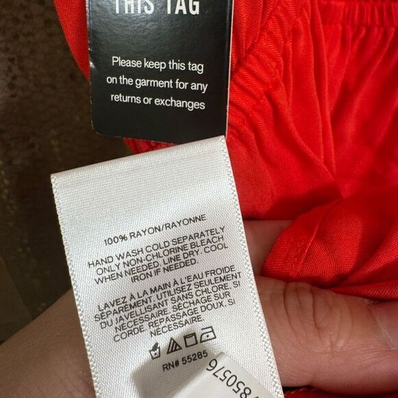 Express Bright Red Orange One Piece Sleeveless Shorts Romper M NWT - Picture 7 of 7